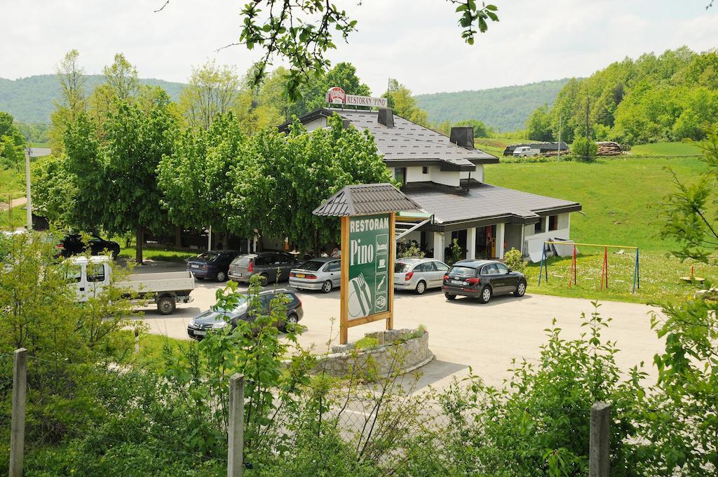 Restaurant Rooms Pino Slunj Eksteriør bilde